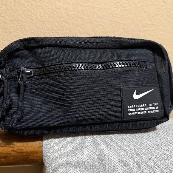 Nike Black Men's Bag - Picture 1 of 7